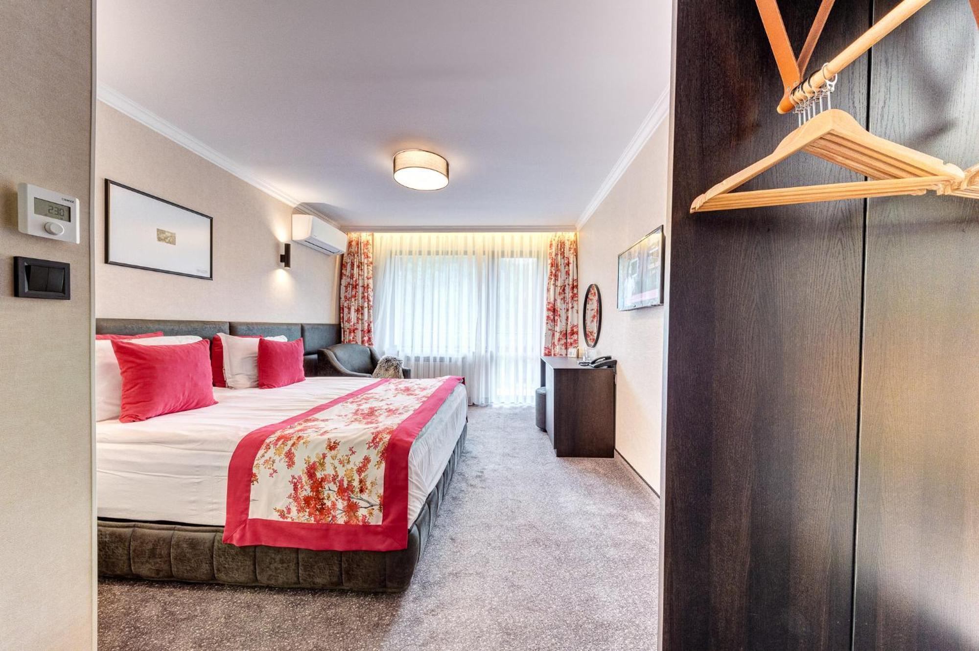 Spa Hotel Kiparis سموليان المظهر الخارجي الصورة