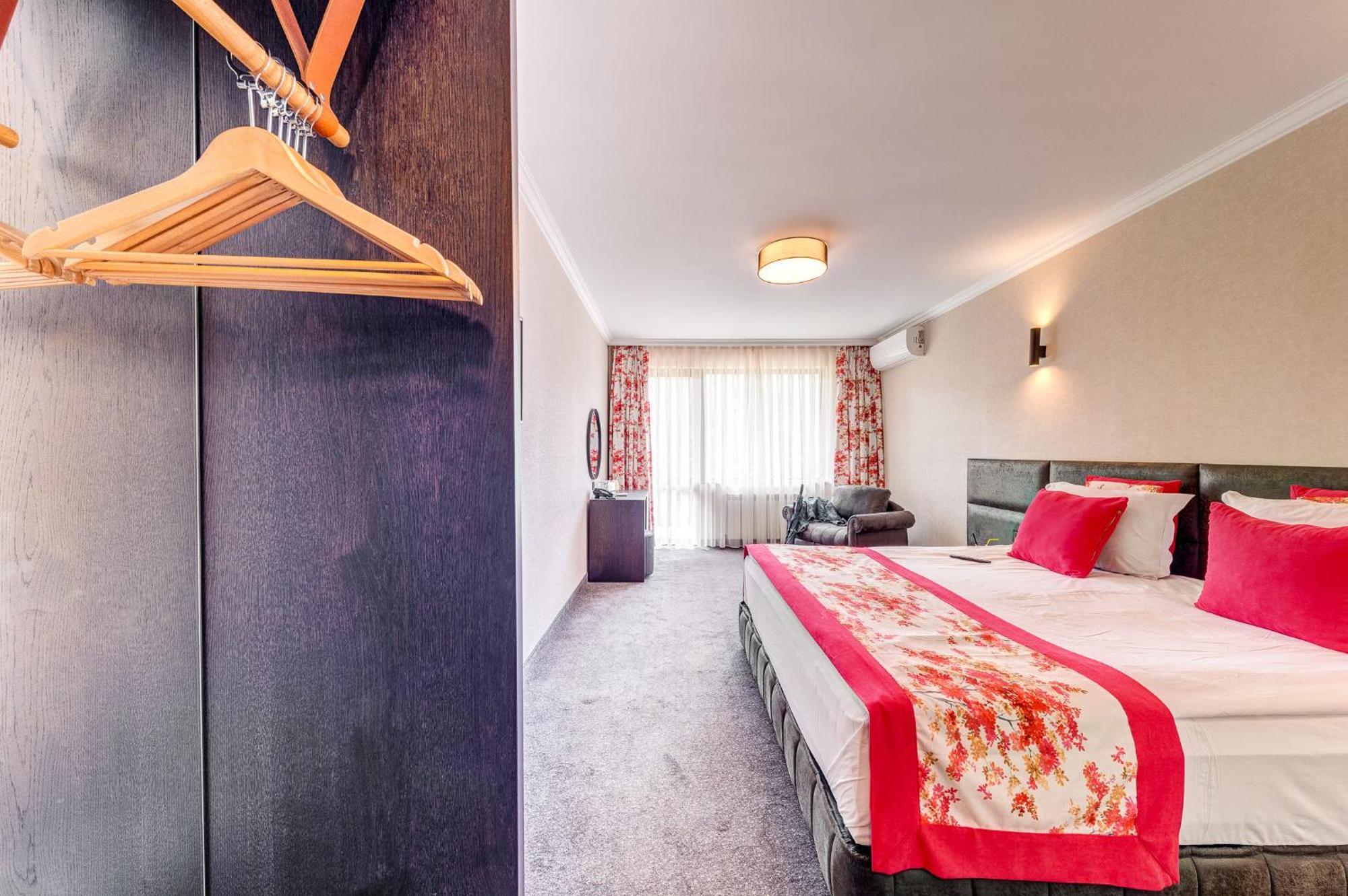 Spa Hotel Kiparis سموليان المظهر الخارجي الصورة